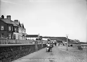Whitehead: Promenade and Mount Royal, Whitehead