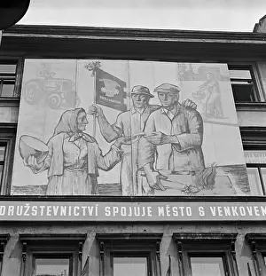 Brainwashing: Propaganda billboard