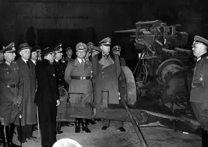 Lustgarten: The propaganda exhibition Das Sowjetparadies