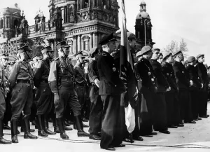 Lustgarten: The propaganda exhibition Das Sowjetparadies