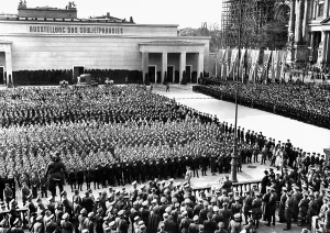 Lustgarten: The propaganda exhibition Das Sowjetparadies