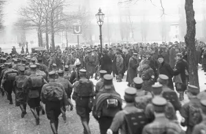 Stormtroop: Propaganda march of the SA in Berlin, 1932/33