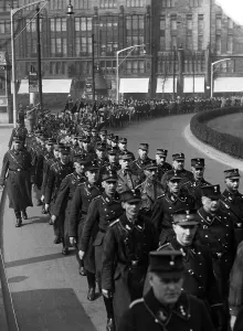 Passer: Propaganda march of the SA through Berlin for the Reichs