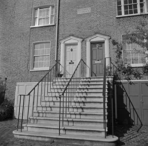 Pedimented: Prospect Terrace, Highgate