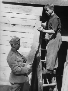 Replaced: Protective measures after an air raid, 1943