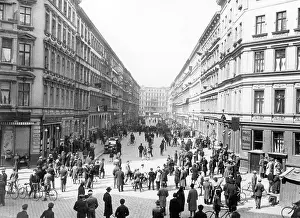 Especially: Protest march on May Day in Wedding, 1929
