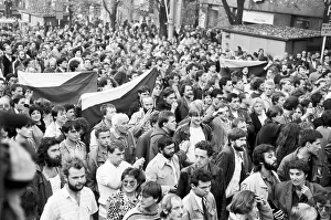 Petr: Protest - protester - demonstration - flags