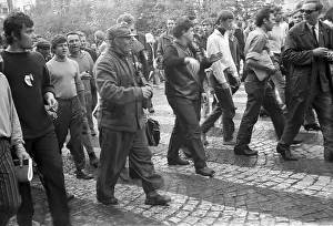 Svejk: Protest - protesters - Svejk - Wenceslas Square