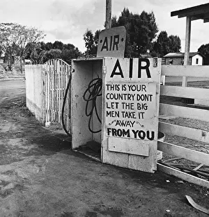 Kern: Protest Sign, 1939