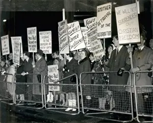 Preaches: Protestant demonstrators outside St Paul's Cathedral, London