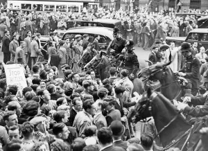 Foreigners: Protests against the Anschluss - annexation