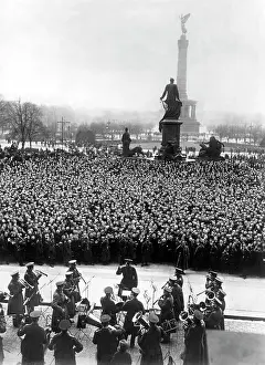 Loyalty: Protests in Berlin against the autonomy movement in the Pala