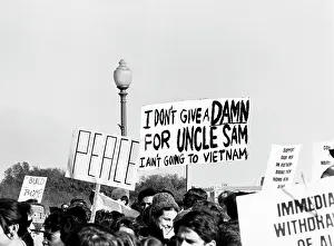Pentagon: Protests - Vietnam War - March on the Pentagon
