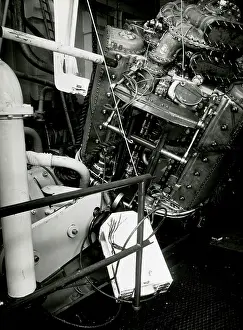 Deltic: Prototype Deltic engine after the failure of the crane cable