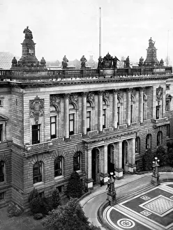 Retouch: The Prussian Landtag (State Diet)