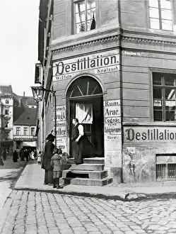 Zille: Pub at the corner