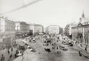 Puerta: The Puerta del Sol, public square in Madrid, Spain