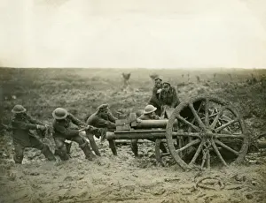 Jacking: Pulling a field gun stuck in mud, Western Front, WW1