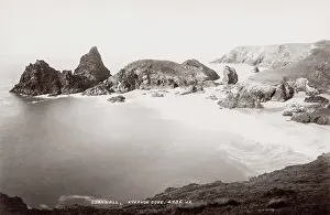 Kynance: Pulpit Rock, Kynance Cove, Cornwall