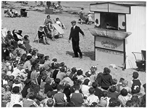 Deckchairs: PUNCH AND JUDY MAN