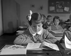 Saroch: Pupil - first day in school - learning