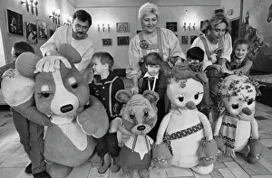 Lyubov: Puppet play