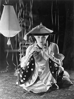 Darker: PYJAMA SUIT 1930