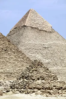 Khafre: Pyramid of Khafre in Cairo, Egypt
