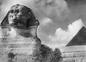 Khafre: Pyramid of Khafre and Sphinx in Giza, 1933