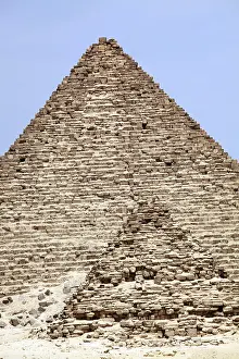 Menkaure: Pyramid of Menkaure in Cairo, Egypt