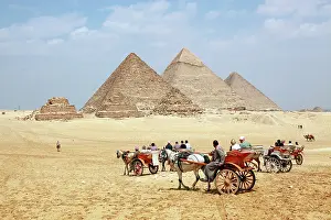Khafre: Pyramids of Giza in Cairo, Egypt