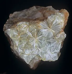 Tectosilicate: Pyrophyllite