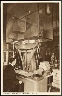 Correct: PYX OFFICE AT MINT