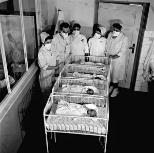 Hora: Quadrupletes - birth