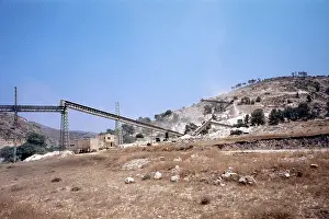 Gotfryd: quarry - stone mining - Negev - Israel