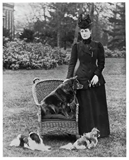 Chow: Queen Alexandra with her dogs