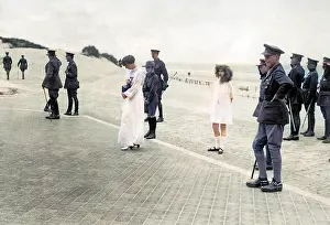 Photographing: Queen of Belgium photographing presentation, WW1