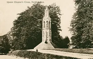 Lavishly: Queen Eleanor's Cross, Northampton