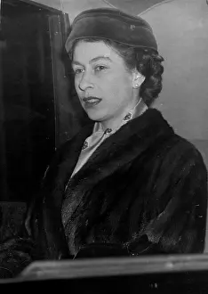 Submit: Queen Elizabeth II