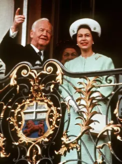 Adel: Queen Elizabeth II in Bonn