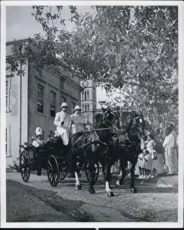 K.c.b: Queen Elizabeth II and Duke of Edinburgh in Bermuda