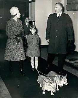 Corgis: Queen Elizabeth II en route to Sandringham