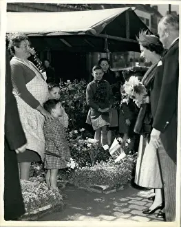 Paused: Queen Elizabeth II in Lille
