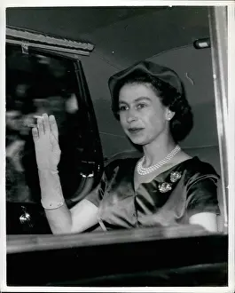 Acute: Queen Elizabeth II returning to London