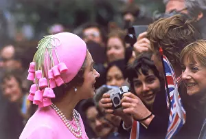Walkabout: Queen Elizabeth II - Silver Jubilee