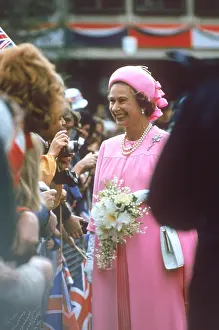 Walkabout: Queen Elizabeth II - Silver Jubilee