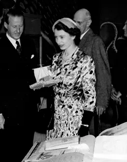Tiki: Queen Elizabeth II state visit to Norway
