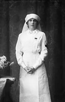 Lotteries: Queen Ena of Spain as a nurse