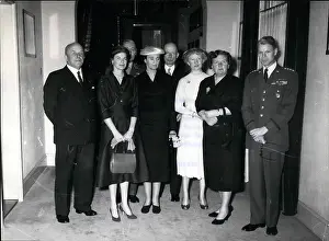 Norstad: Queen Juliana of the Netherlands with visitors
