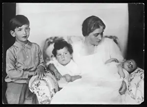 Mignon: QUEEN MARIE (1900-61)